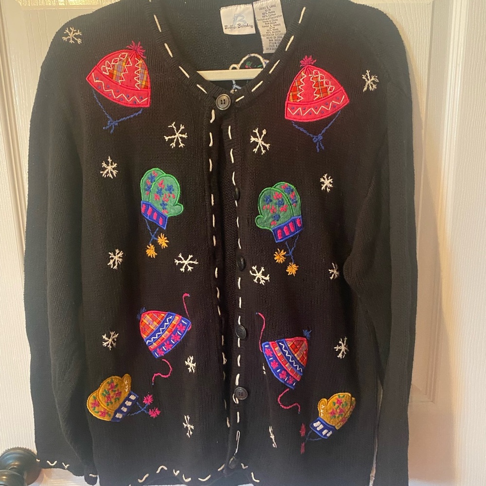 Bobbie Brooks Christmas sweater, size large, black/multi